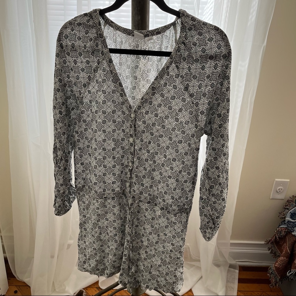 Gap Long Sleeved Button Front Patterned Romper - … - image 1